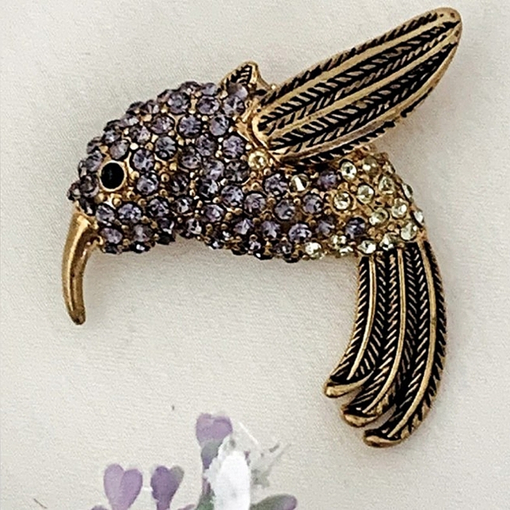 Monet Hummingbird Brooch - Picture 5 of 5